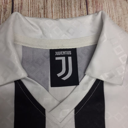 Juventus Black & White Striped Football Shirt Replica 1992/1993 Size S