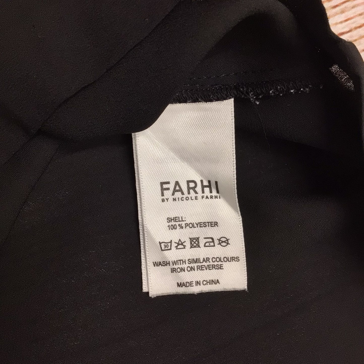 Farhi Black Sleeveless Top w/White Hem Detail Size XS