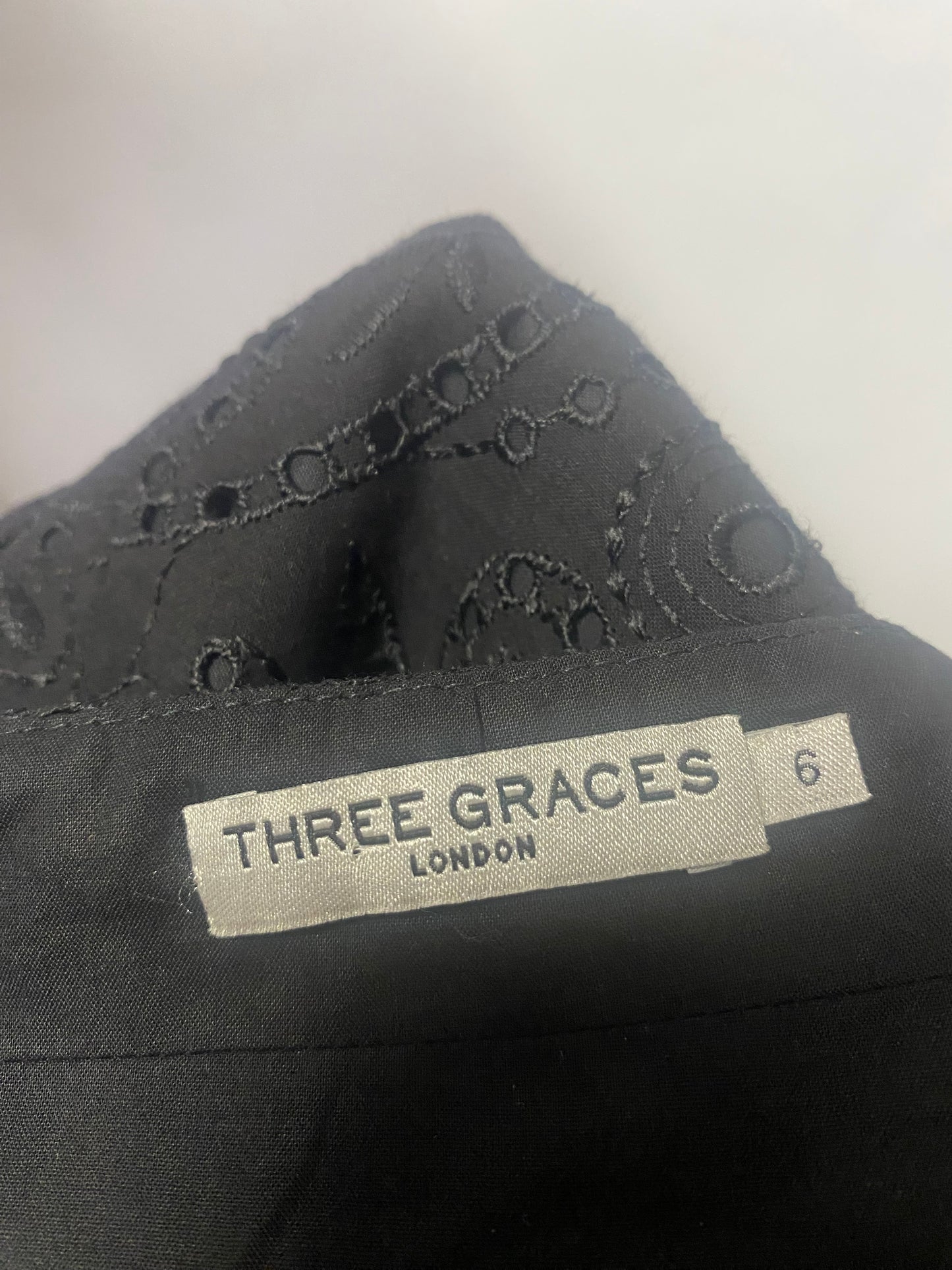 Three Graces Black Lace Crop Top XS