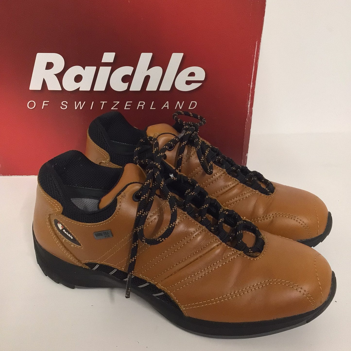 BNIB Raichle Brown Iguna XT Gore Tex Walking Shoes Size UK 8.5