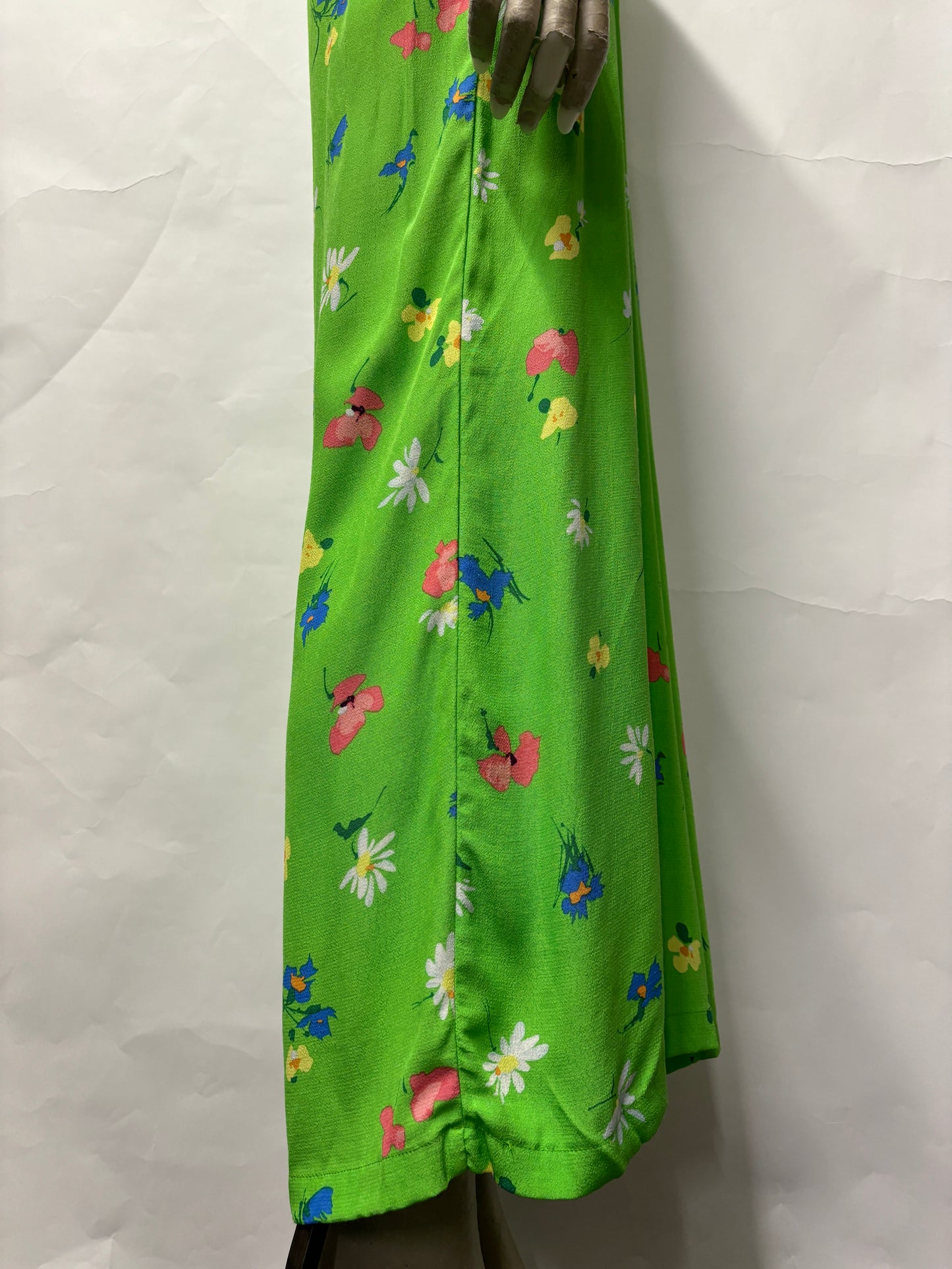 Nobody's Child Green Short Sleeved Floral Jumpsuit 8 NWOT