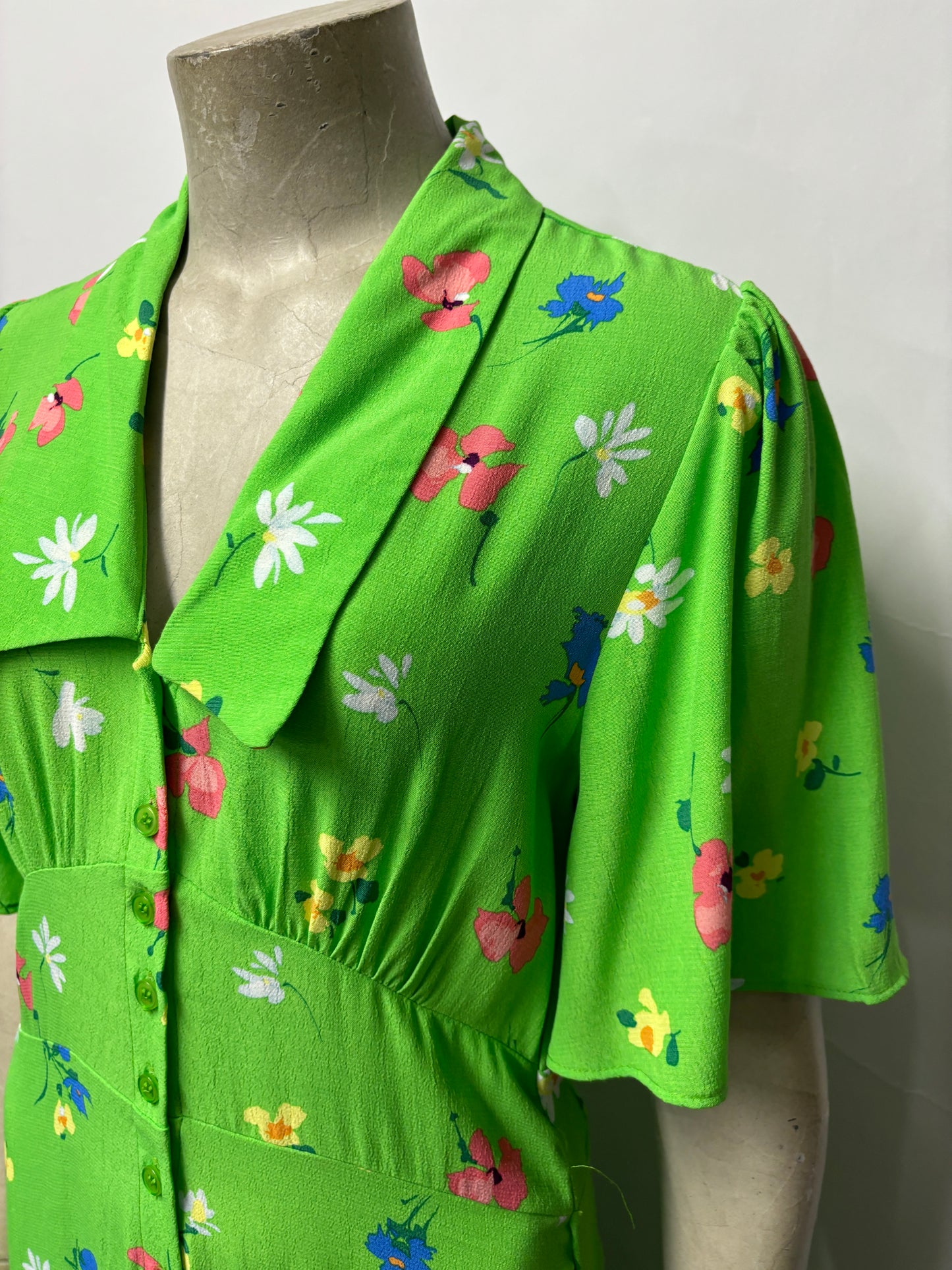 Nobody's Child Green Short Sleeved Floral Jumpsuit 8 NWOT