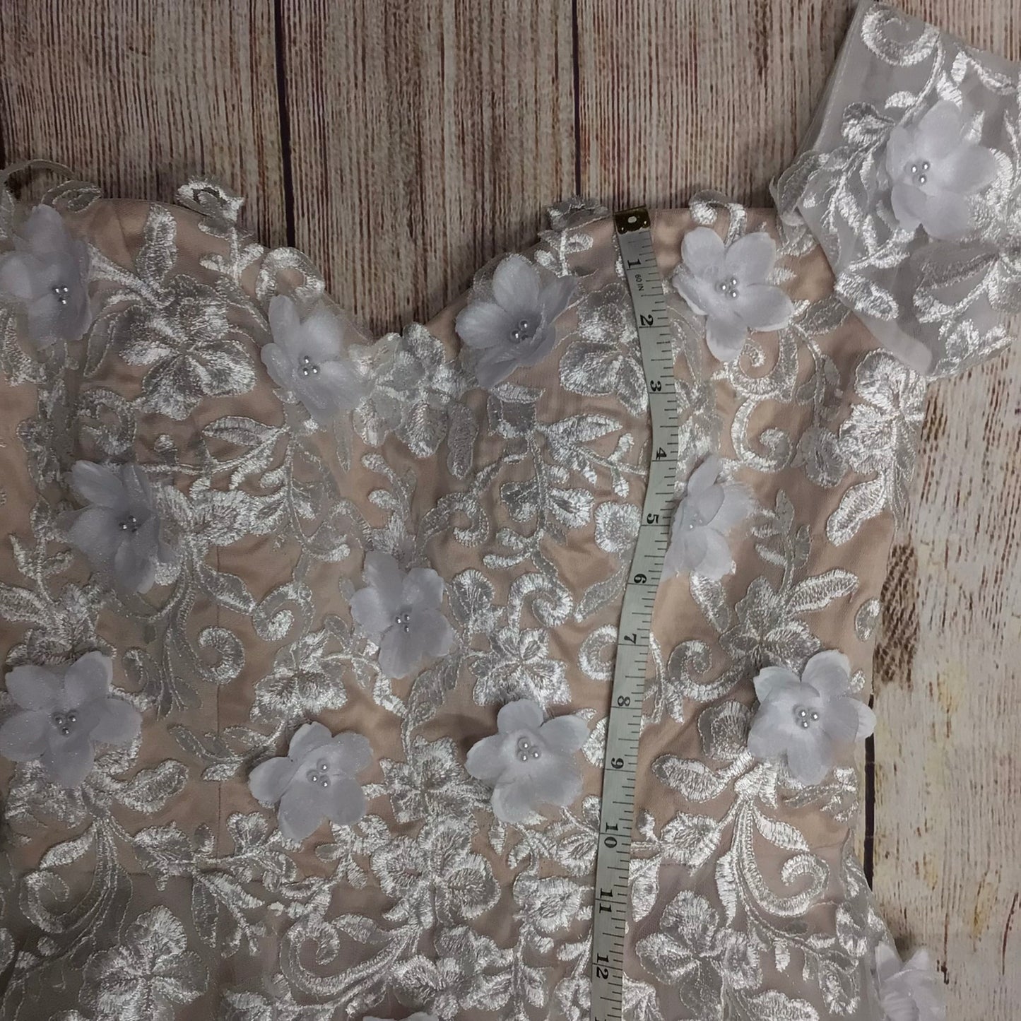 A-Line Off the Shoulder Embroidered Floral Wedding Dress w/Nude Lining Size 12