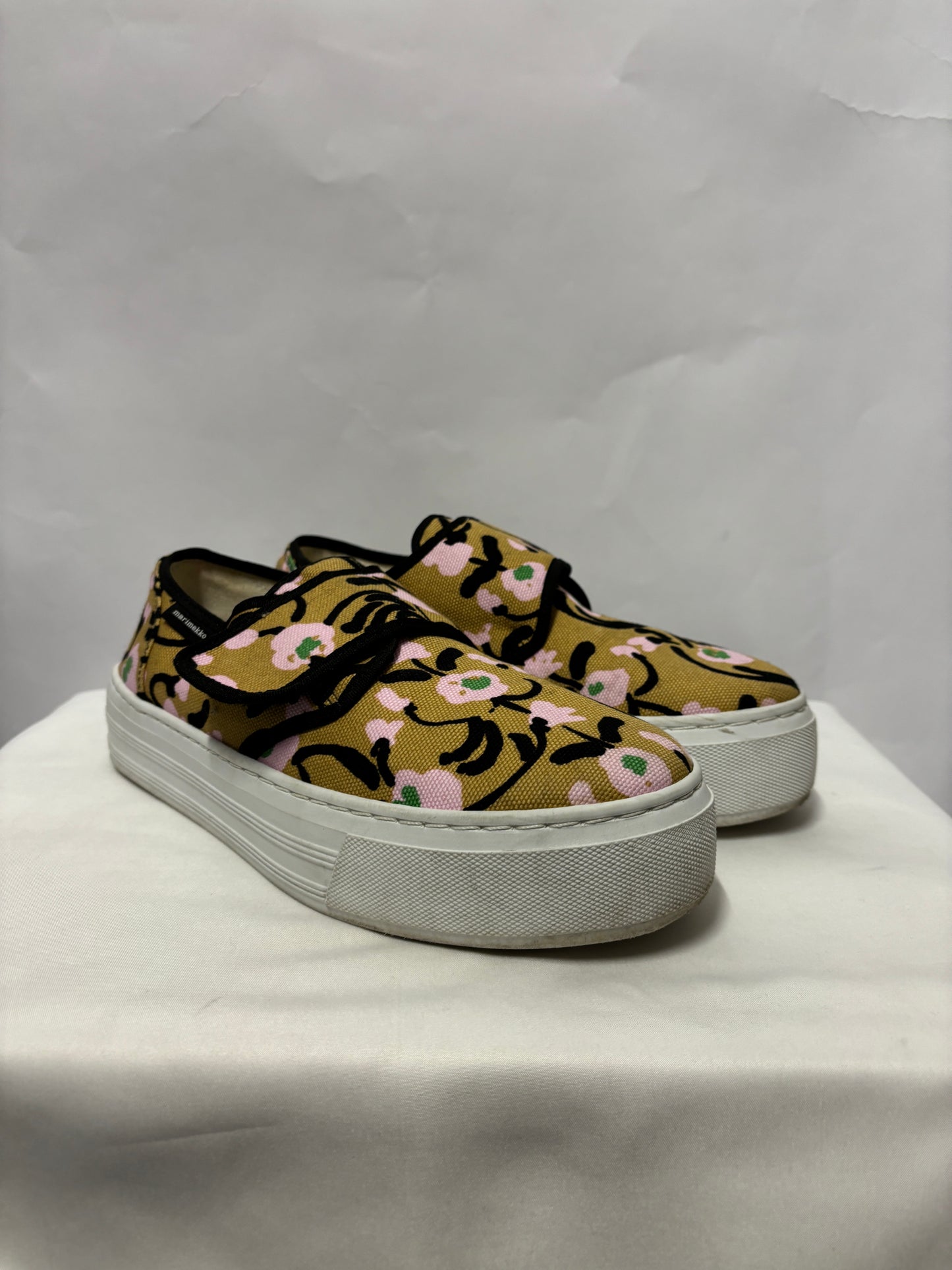 Marimekko Beige and Black Floral Platform Trainers 7