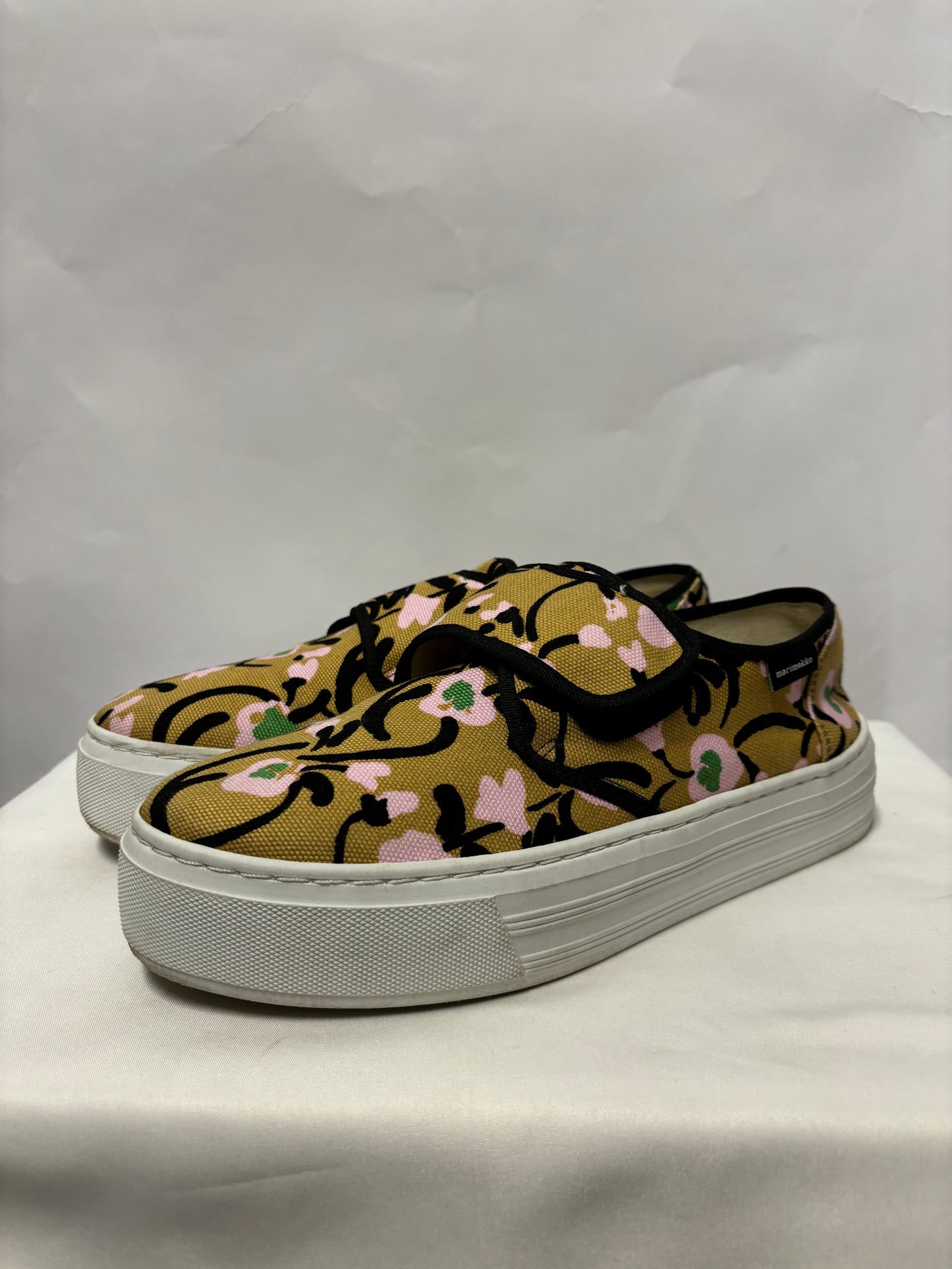 Marimekko Beige and Black Floral Platform Trainers 7