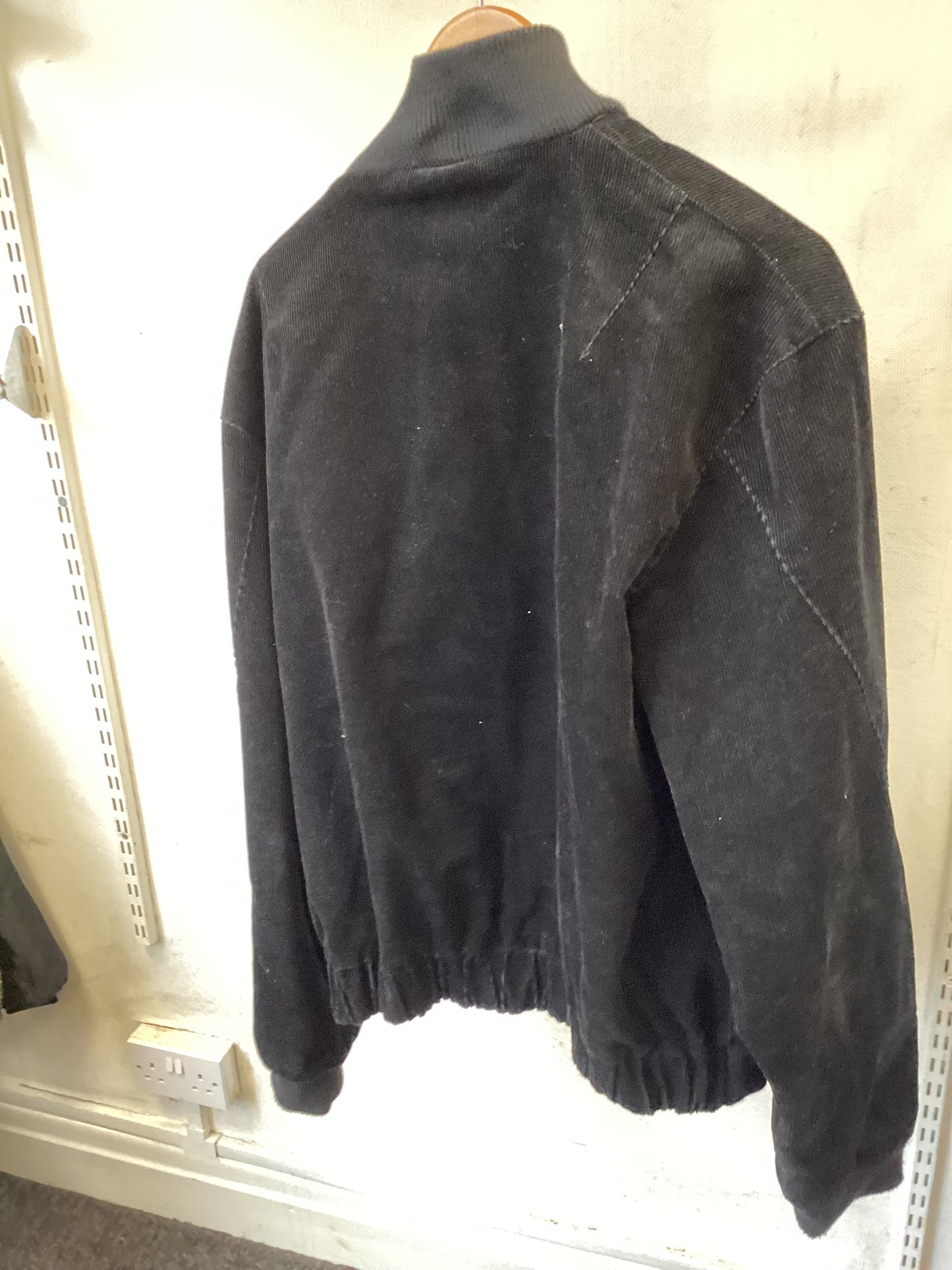 Kangol black swede jacket size large.