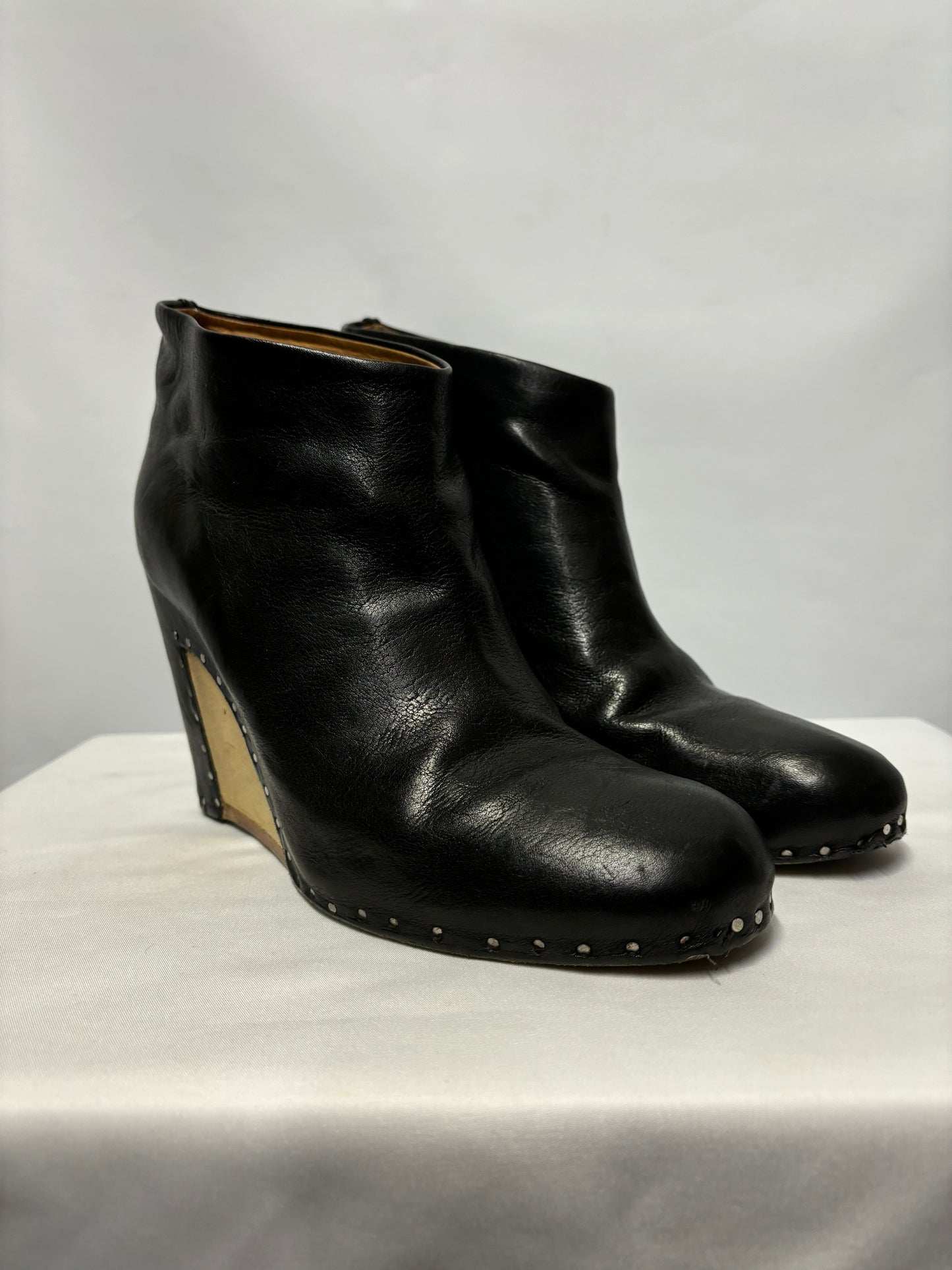 Maison Martin Margiela Black Leather and wood Wedge Heel Boots 4.5