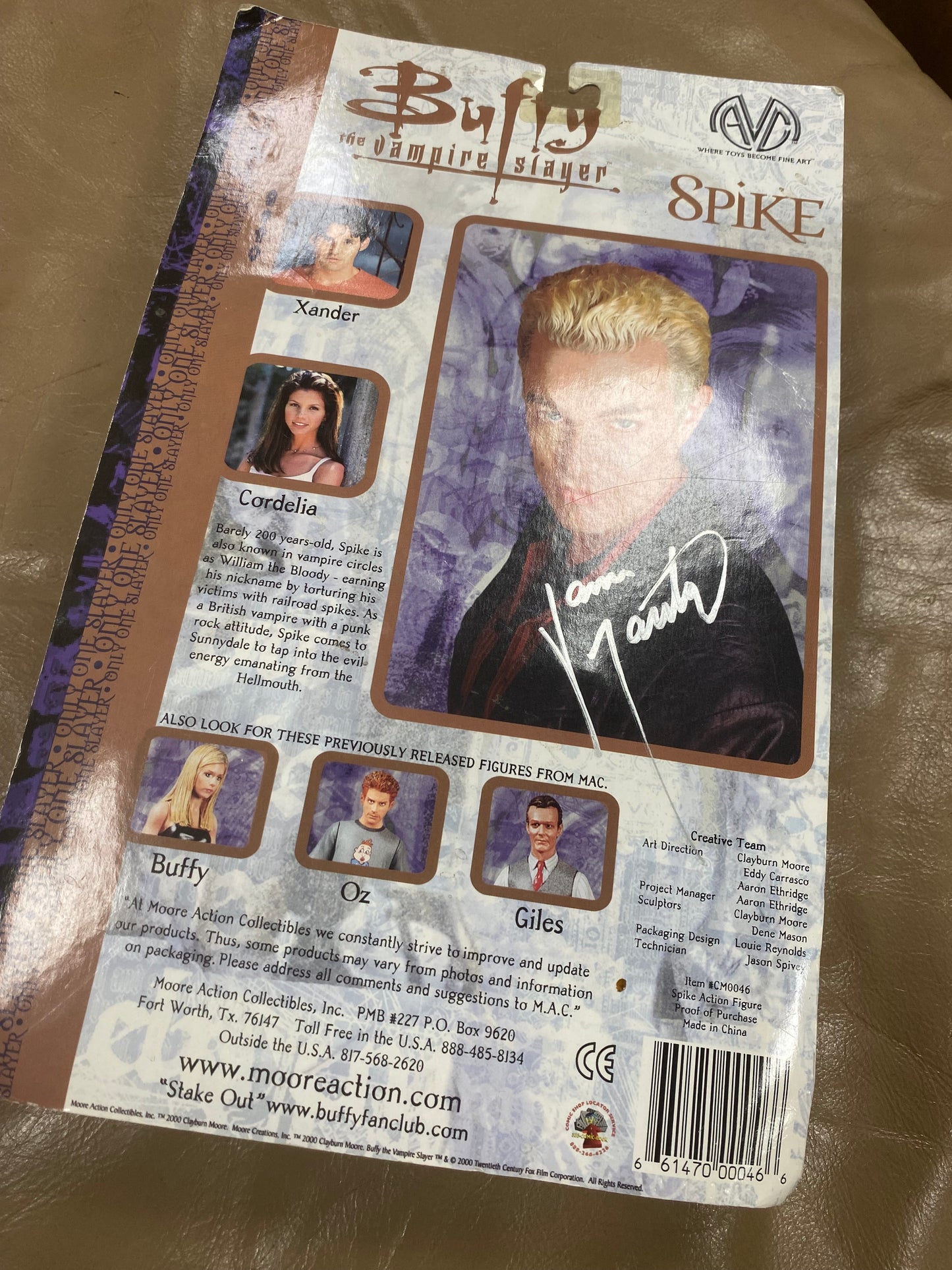 Spike Buffy The Vampire Slayer Action Figure New in Box Signed James Marsters