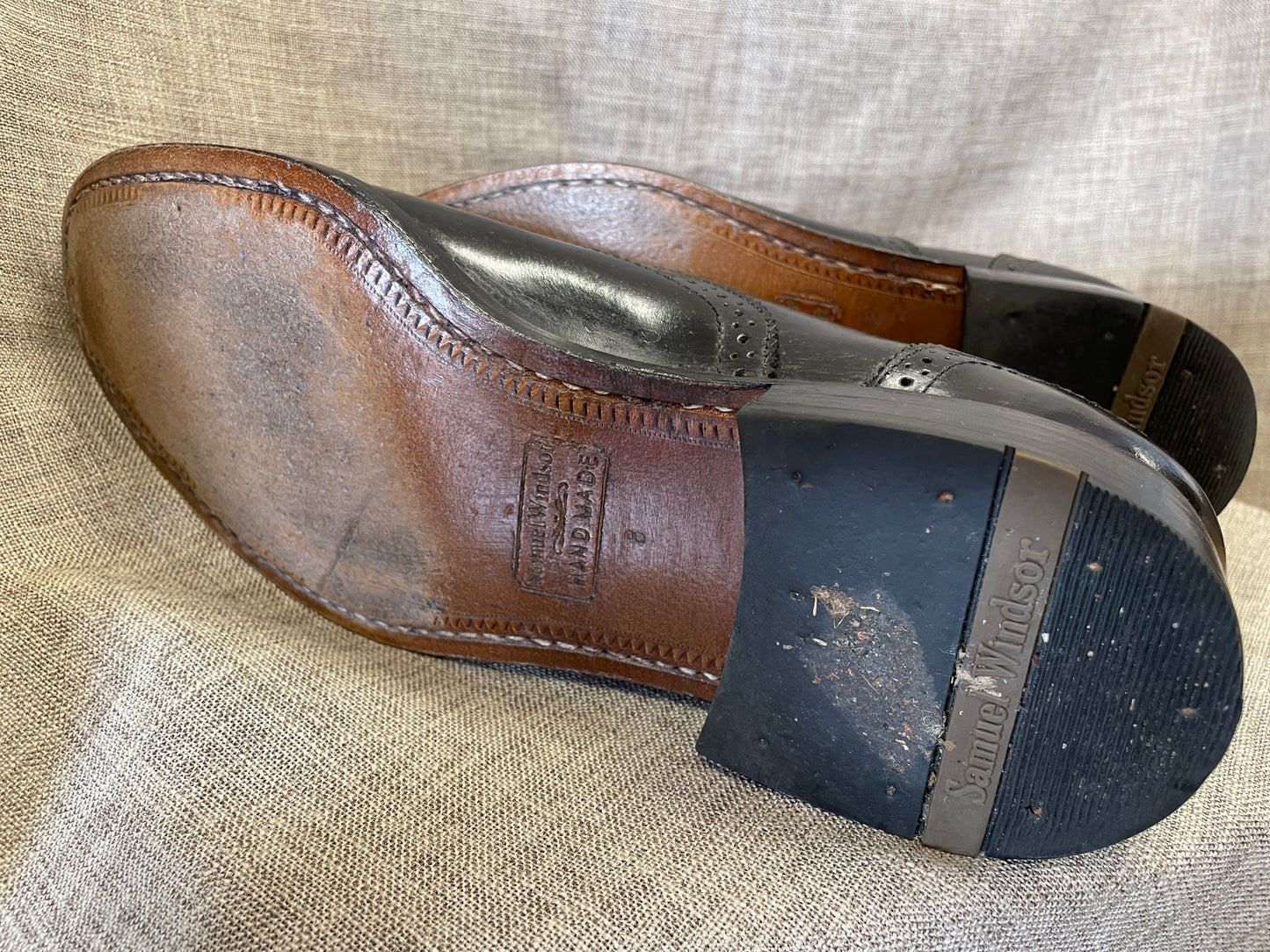 Samuel Windsor Black Leather Brogue Shoes UK 8