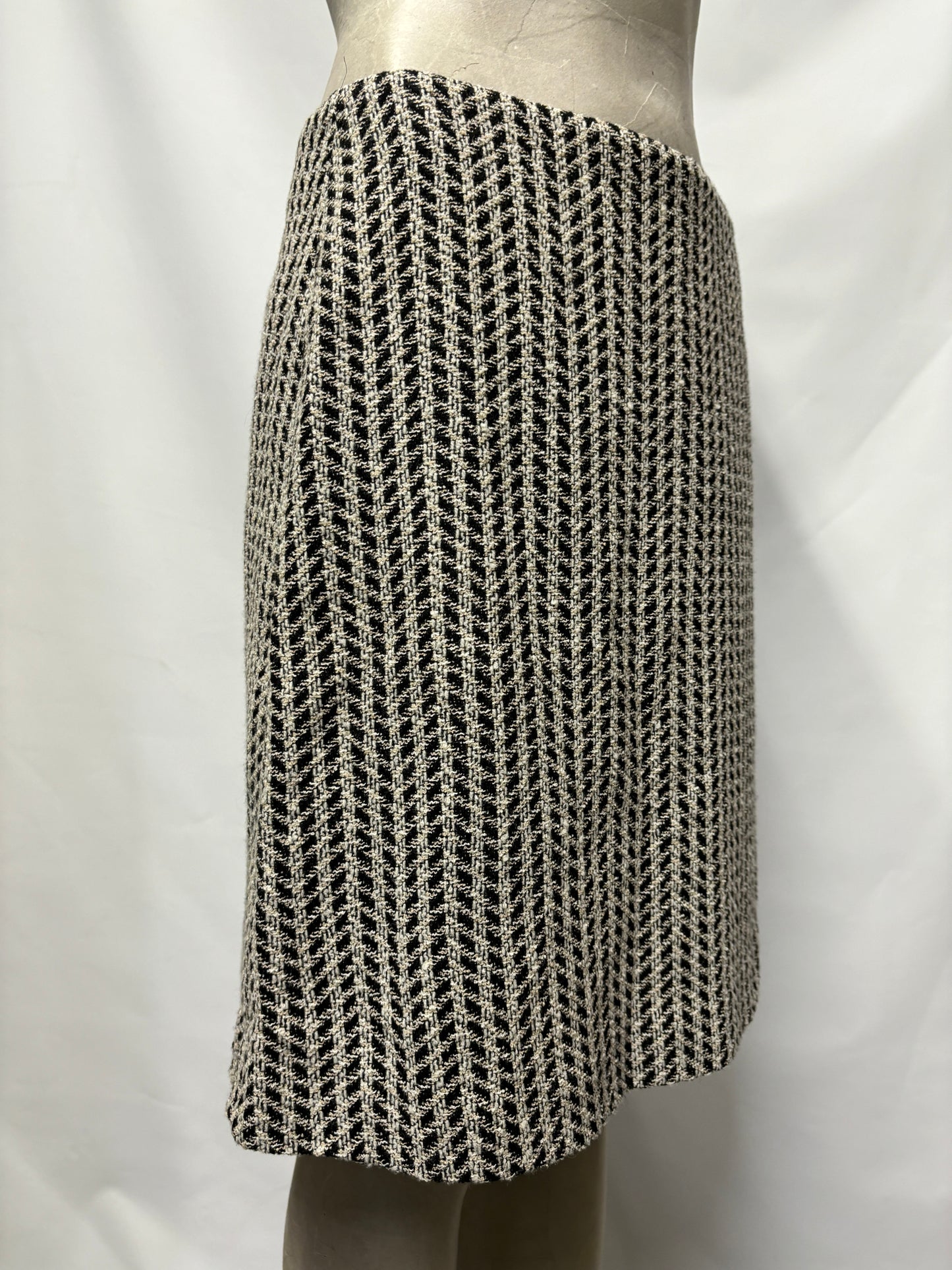 Hugo Boss Black and White Cotton, Wool Blend A-line Skirt 6