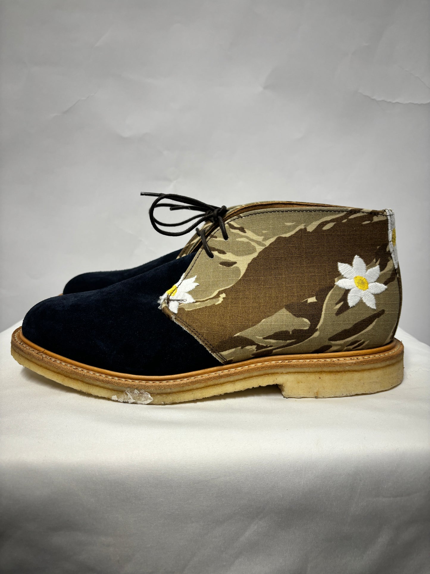 Mark Mcnairy New Amsterdam Suede and Camo Daisy Desert Boots 7