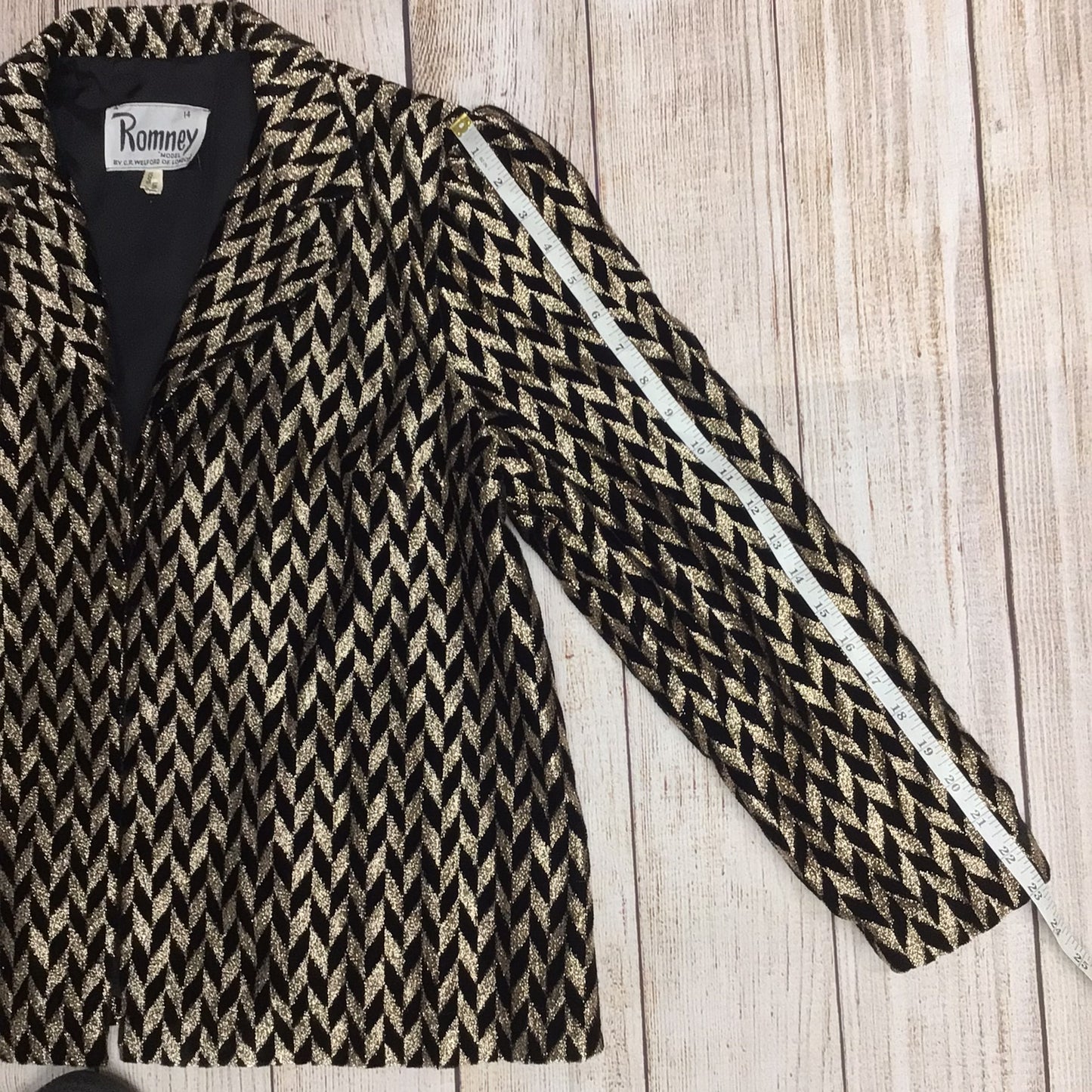 Vintage Romney Gold & Black Metallic Chevron Pattern Blazer Jacket Size 14