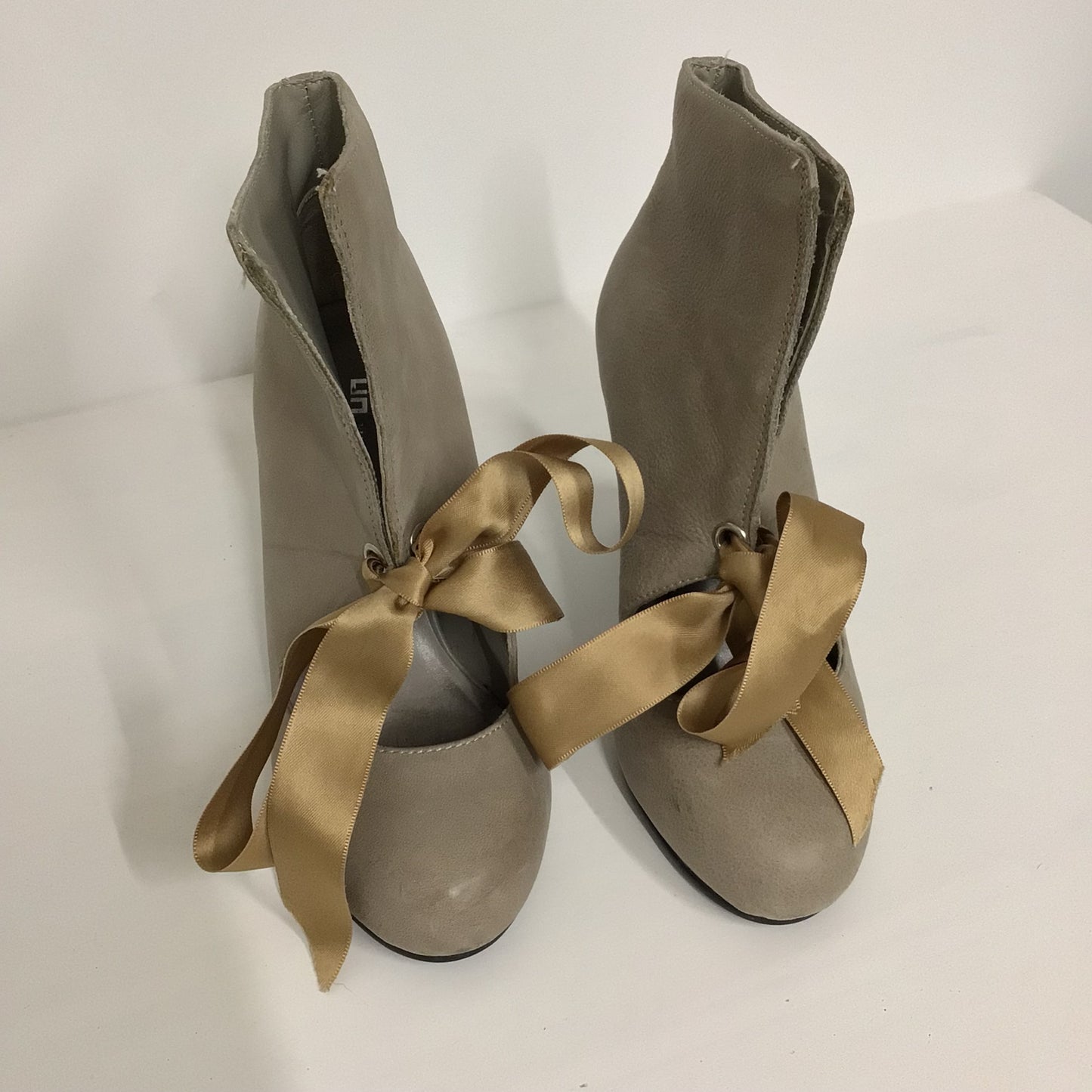United Nude Taupe Ankle Open Boot w/Bow Size 3