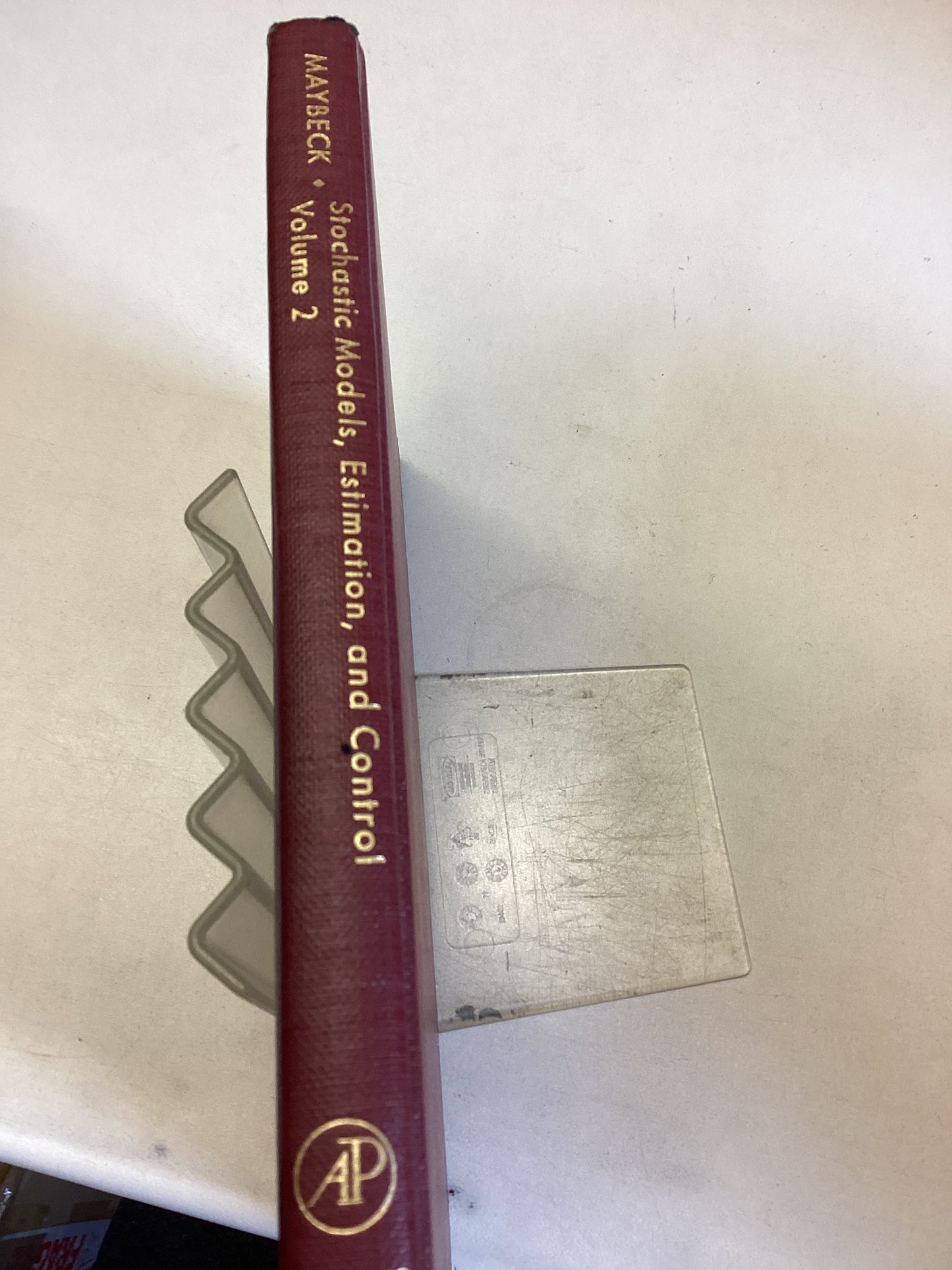 Stochastic Models Estimation and Control Volume 2 Peter S Maybeck
