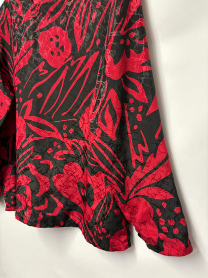 Jacques Black and Red Floral Long Sleeve Satin Top 14