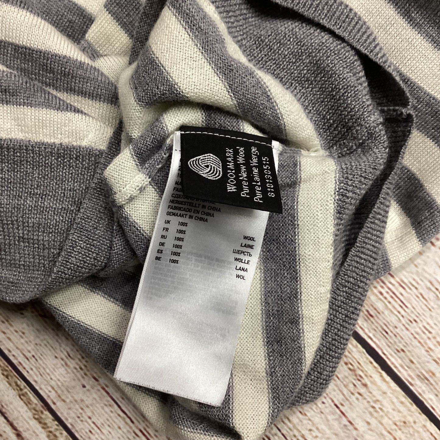 Uniqlo Grey Stripe Pure New Wool V Neck Jumper Size M