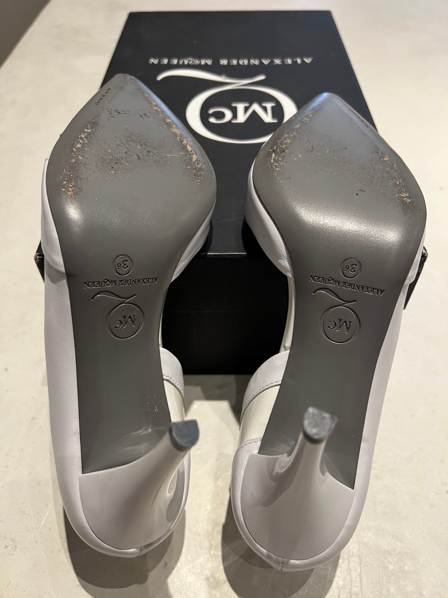 Alexander McQueen White Leather Pumps Size 3