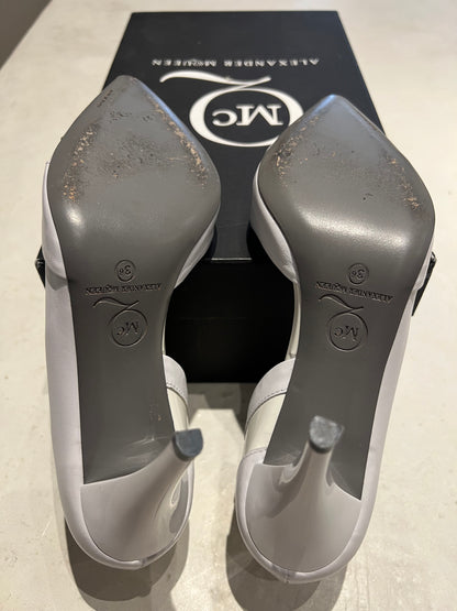 Alexander McQueen White Leather Pumps Size 3