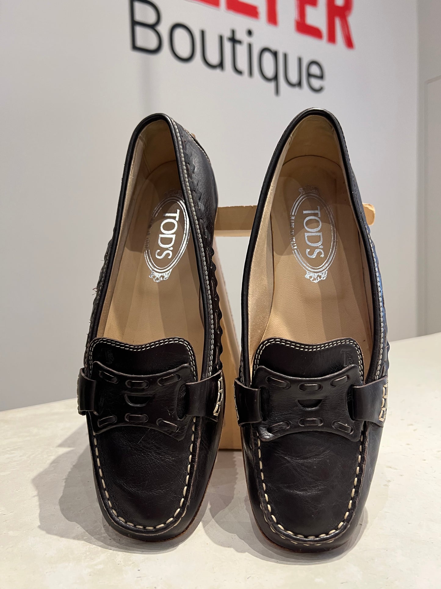 TOD's Brown Leather Loafers Size 4