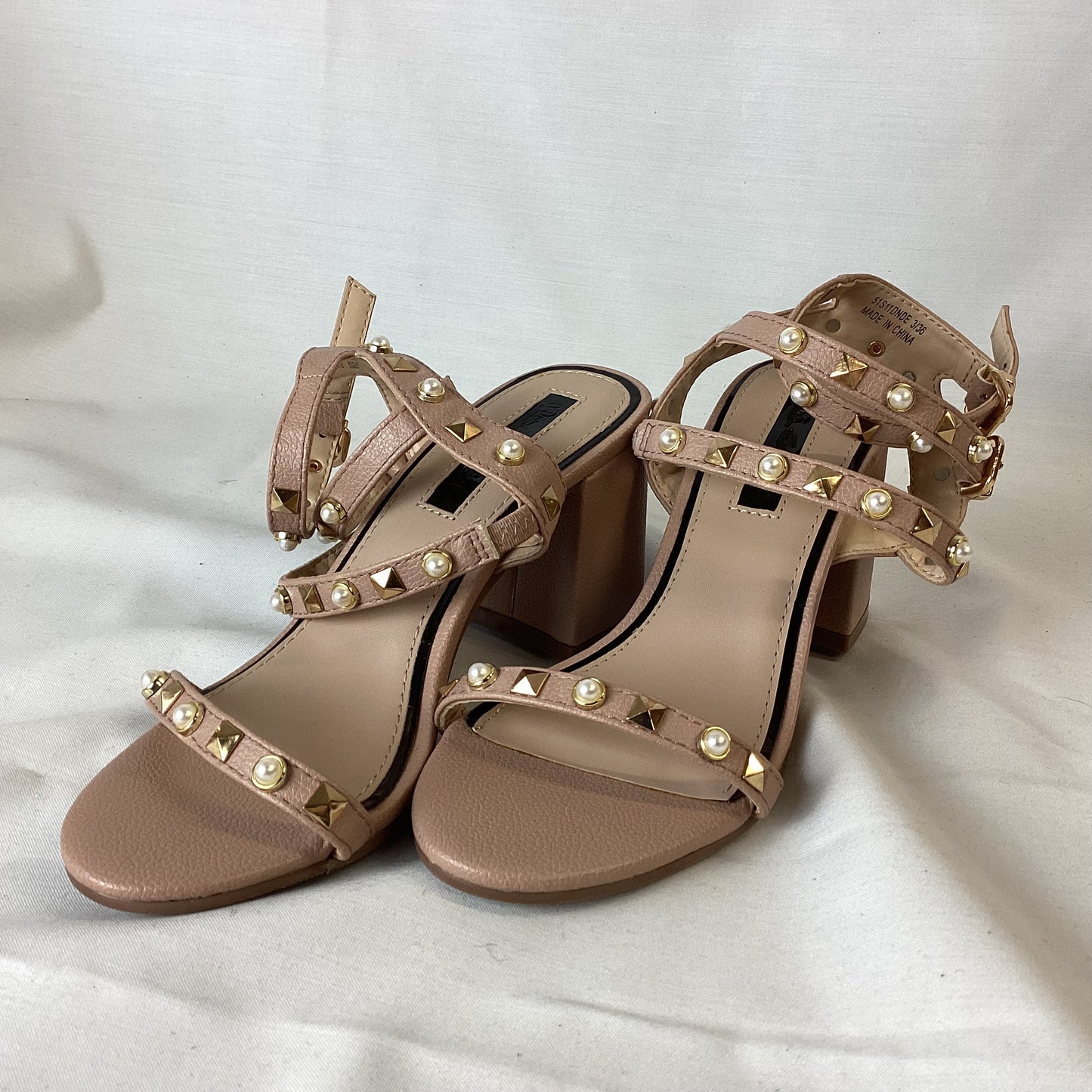 BNWT Miss Selfridge Pink Blush Stud Strap Heel Shoes Size 3