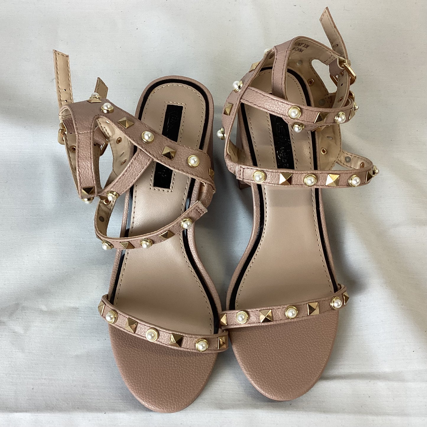 BNWT Miss Selfridge Pink Blush Stud Strap Heel Shoes Size 3