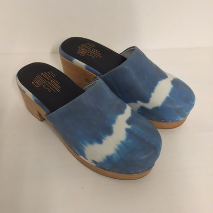 Charlotte Stone Blue & White Platform Clogs Size 5