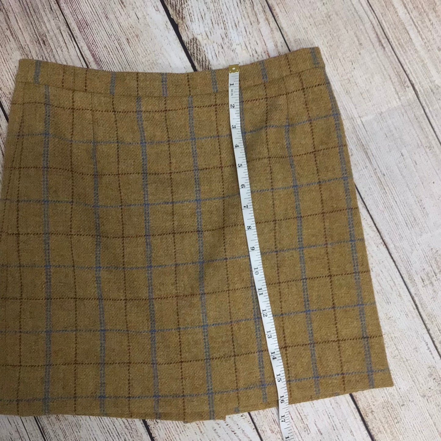 Handmade in Scotland Yellow Tweed Wool Mini Skirt Size W29