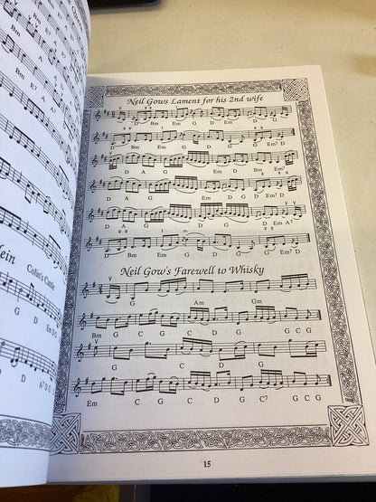 Ceol Na Fidhle Highland Tunes For The Fiddle Volume 1