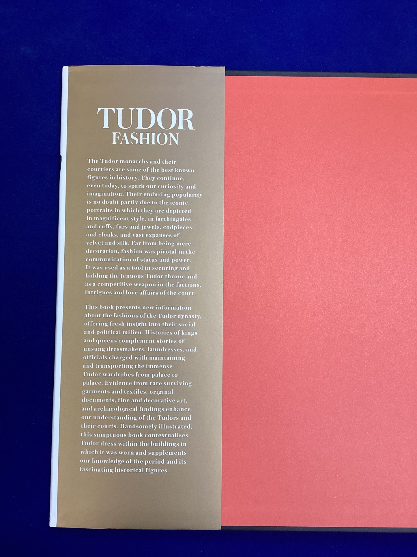 Tudor Fashion by Eleri Lynn Design History Book - Excellent condition