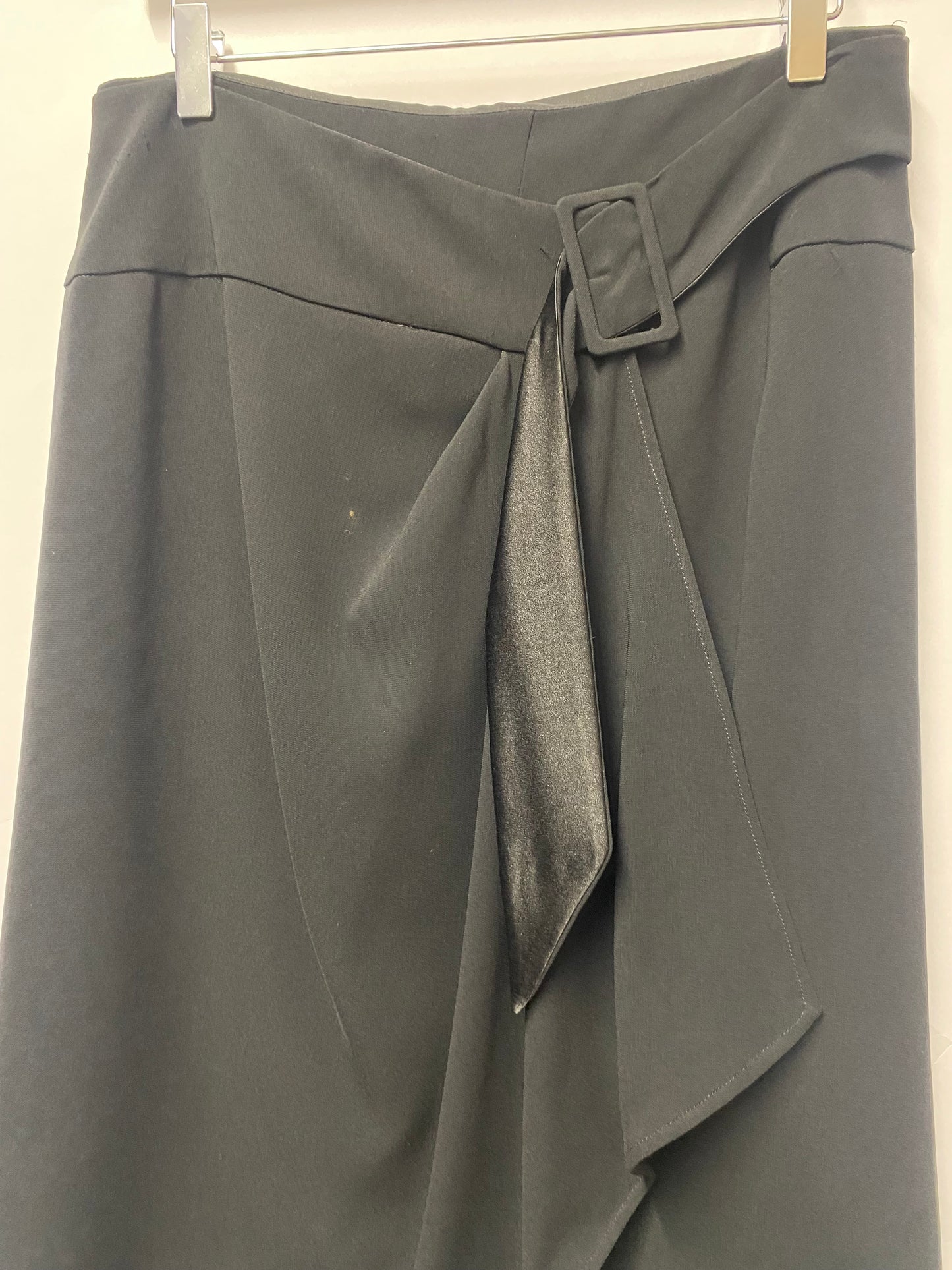 MaxMara Black Knee Length Skirt with Buckle 12