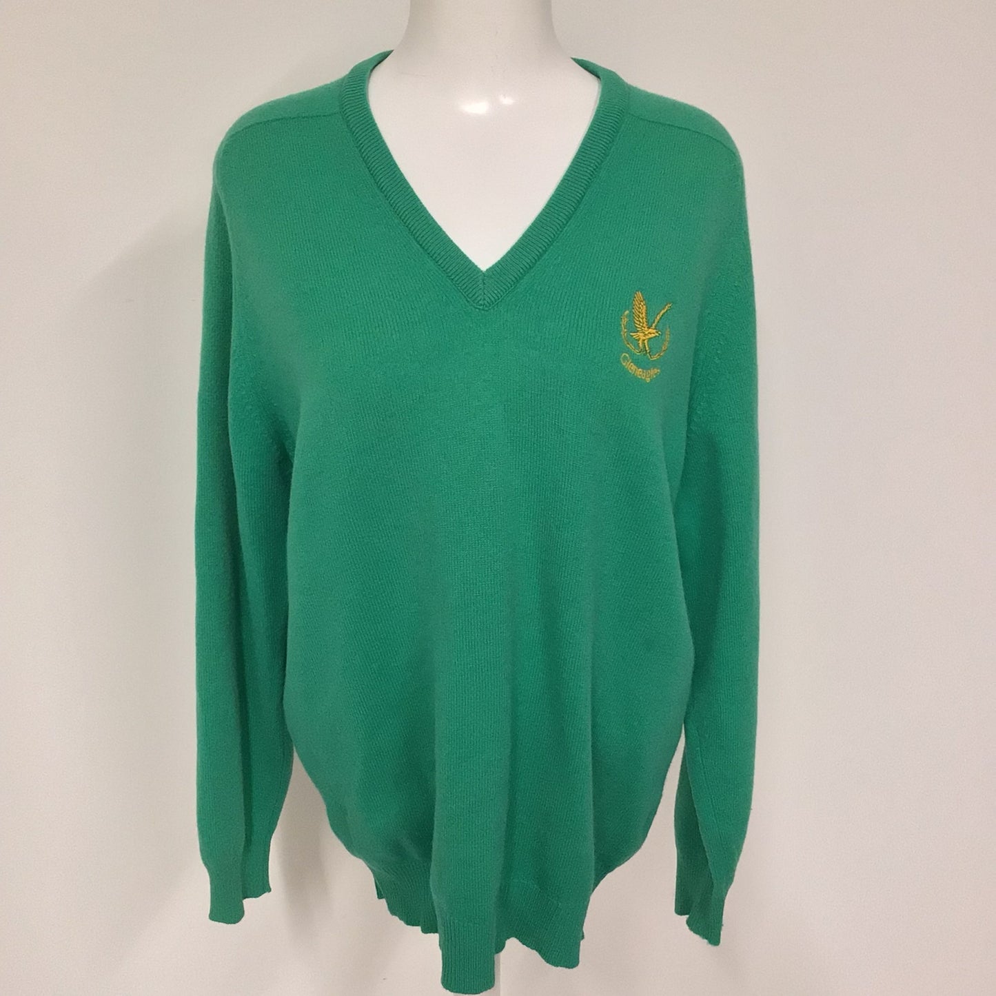 Lyle & Scott Gleneagles Green 100% Wool V Neck Jumper Size Ch 46" (approx.)