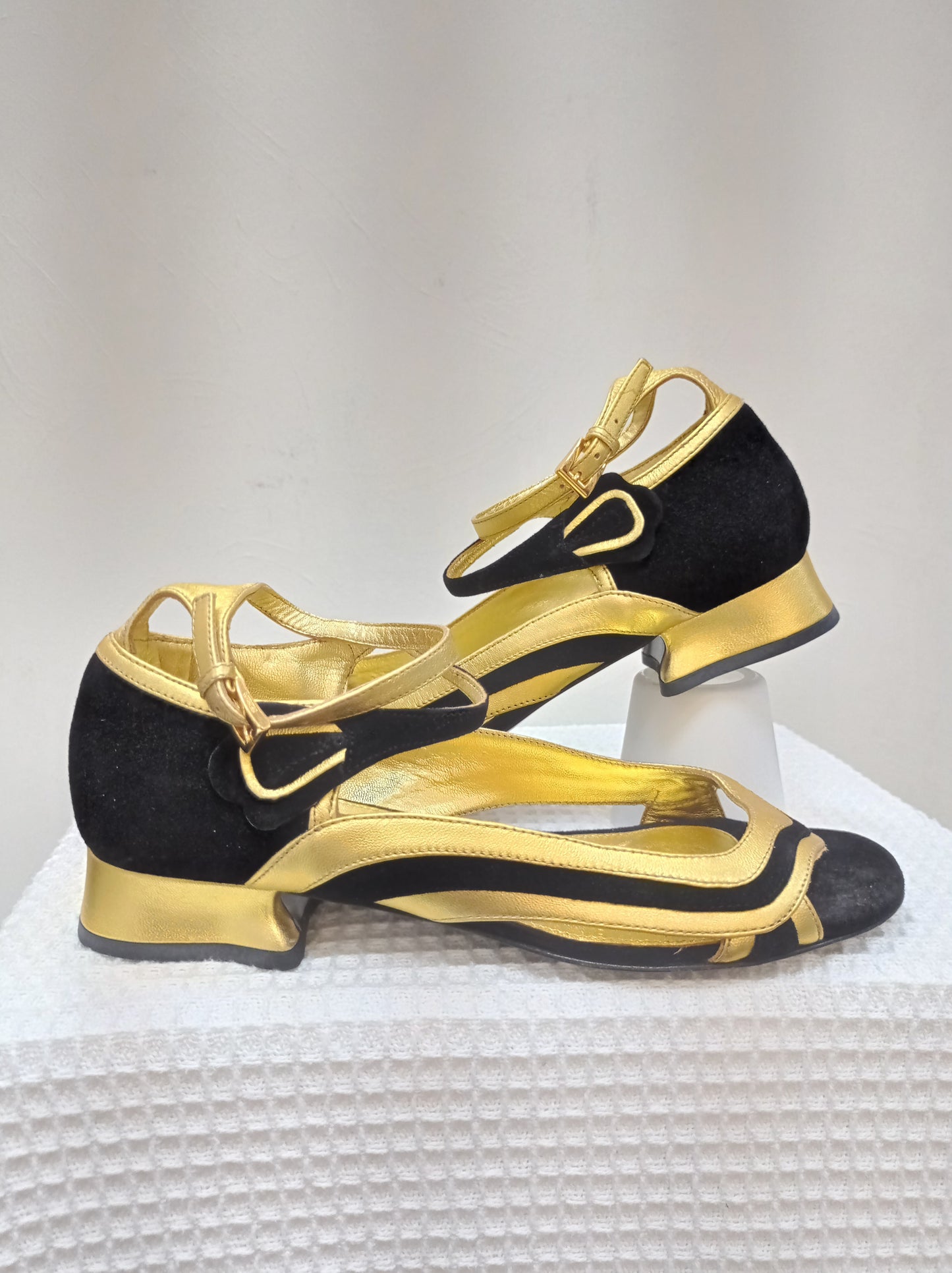 Prada Gold/Black Leather Sandals Size 6