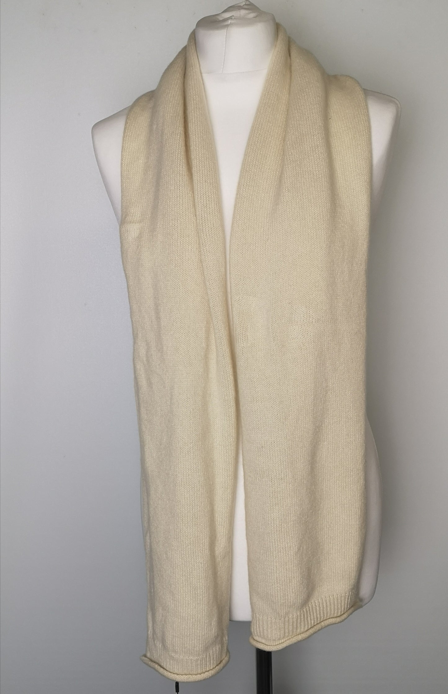 BNWT John Lewis Cream Cashmere Core Scarf