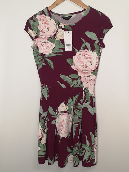 BNWT Dorothy Perkins Purple Floral Boxpleat Dress Size 10