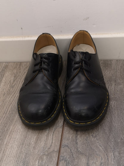 Doc Martens Black Leather Shoes Size 6