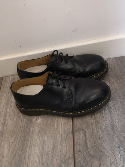 Doc Martens Black Leather Shoes Size 6