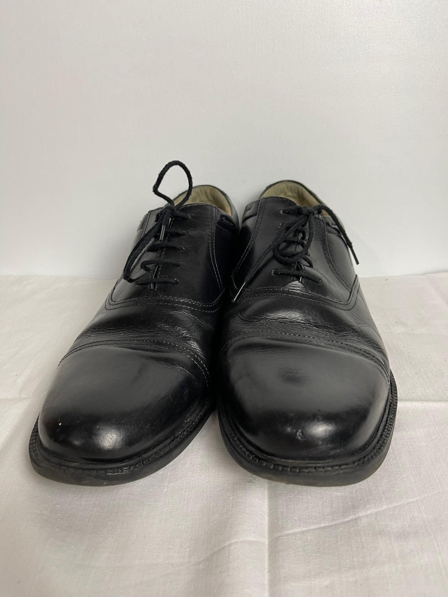 Clarks Black Leather Shoe Size 11 Wide Fit