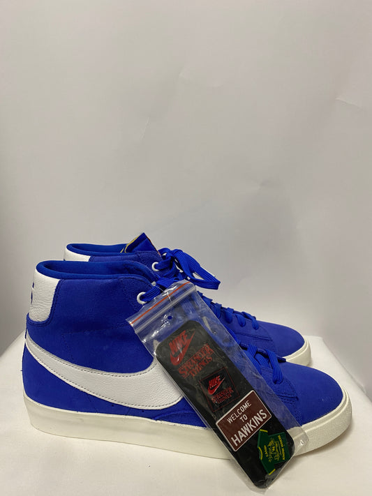 Nike x Stranger Things Blue Suede 'OG Pack' Trainers and Pin Badges 8.5 BNWT