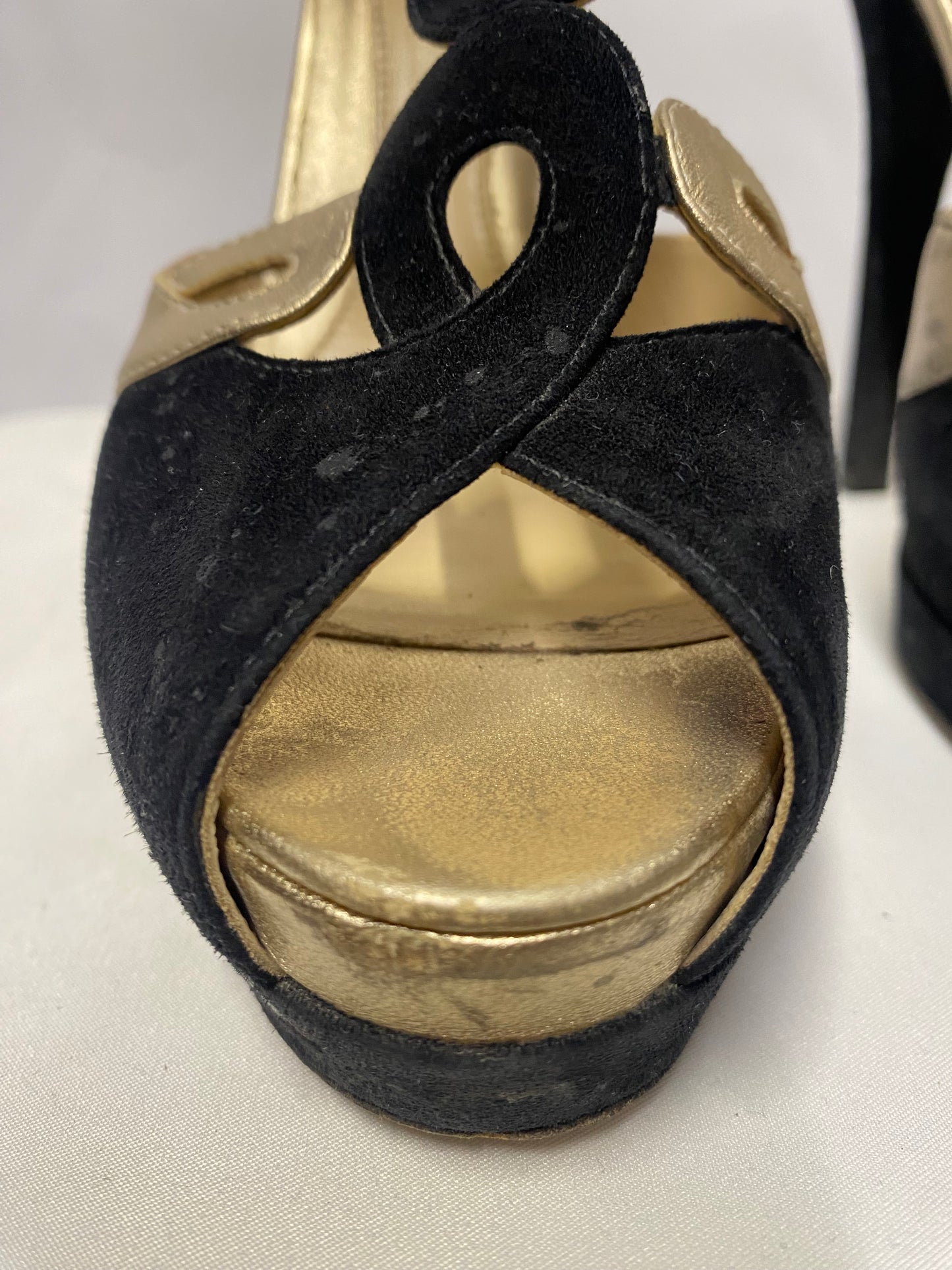 Fendi Black and Gold Suede Peep Toe Platform Heel 38/5