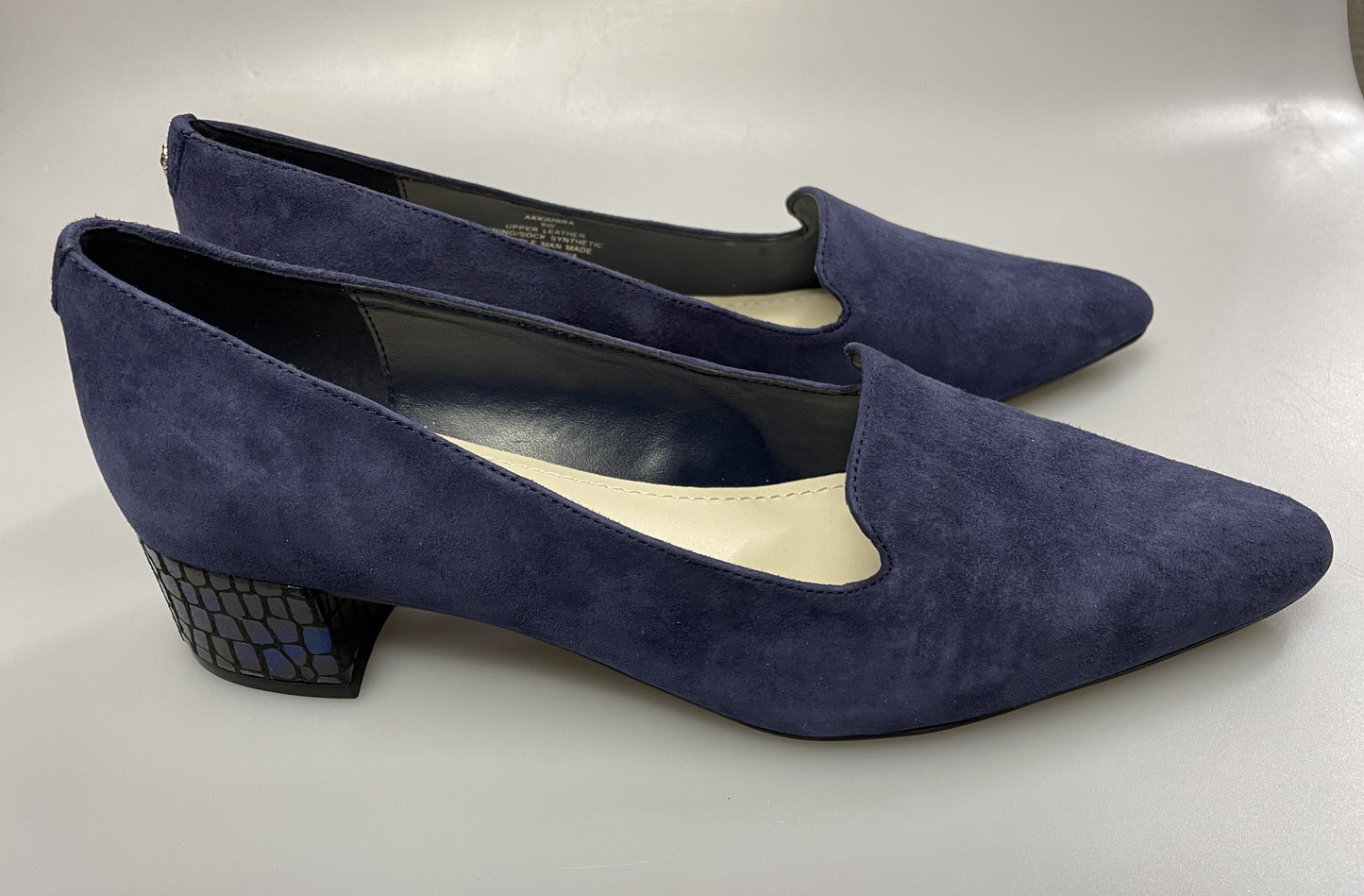 Anne Klein New without Box Navy Blue Suede Leather Low Heeled Shoes UK 7