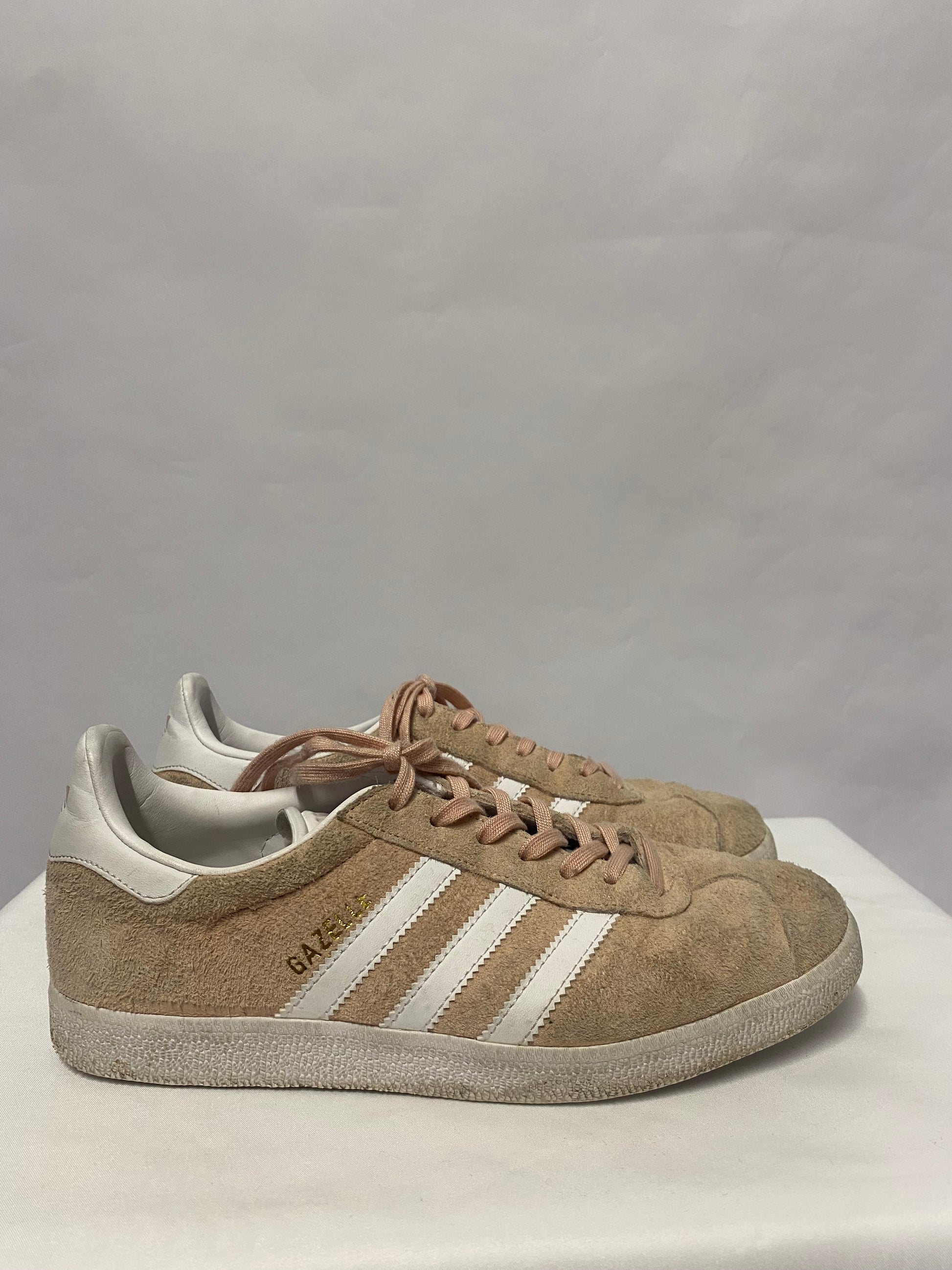 adidas gazelle pale pink