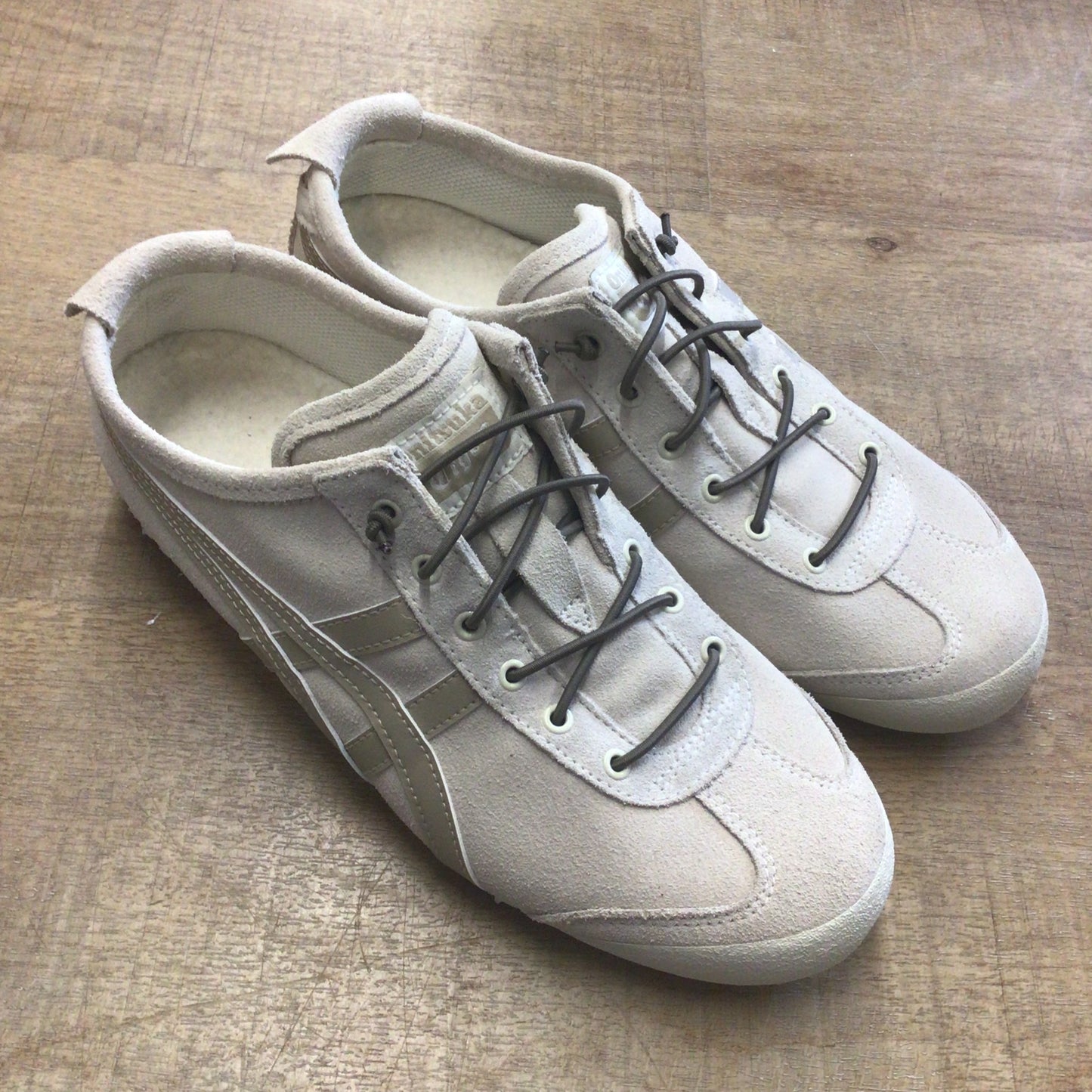 Onitsuka Tiger Cream Beige Slip On Trainers 1183C157 Size 5 UK