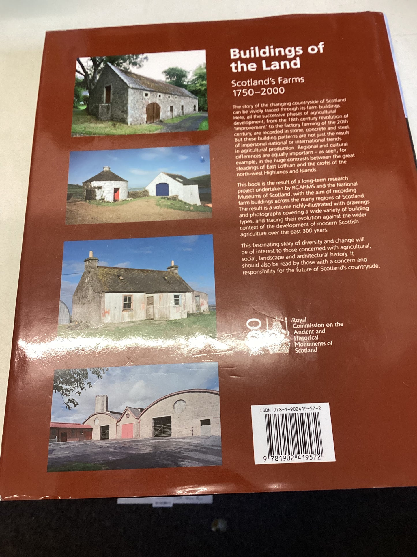 Buildings Of The Land Scotland's Farms 1750 - 2000 Miles Glendinning and Susanna Wade Martins