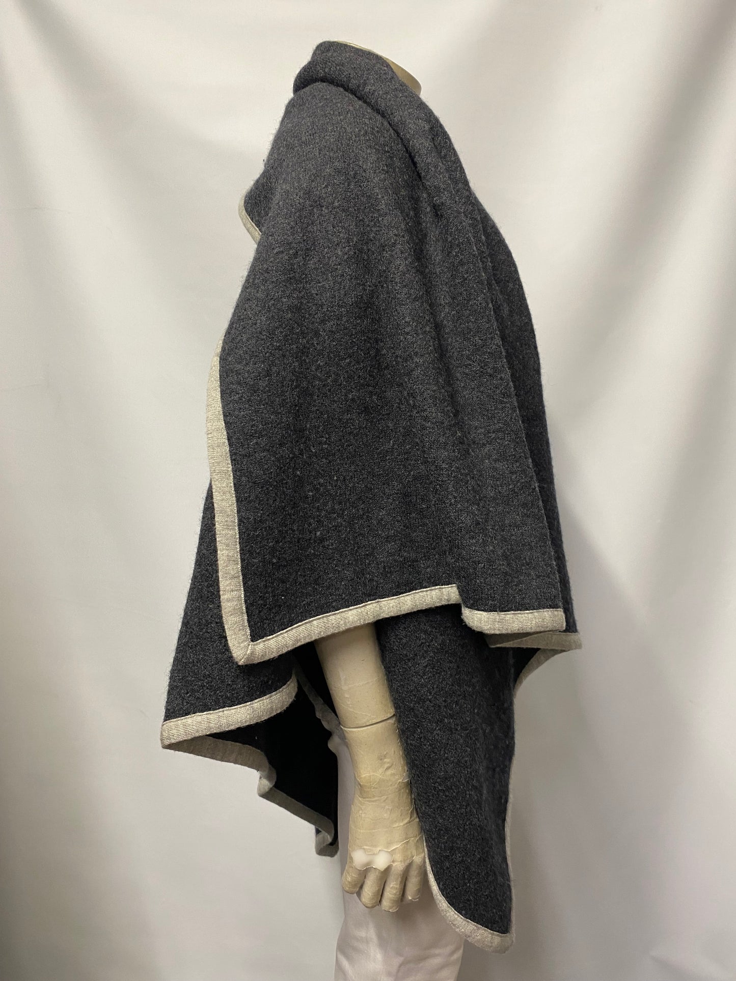 Kenzo Defile Grey Wool Winter Cape One Size