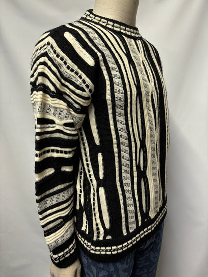 Vintage Crocodile Black and White Textured Oversize Knit Jumper