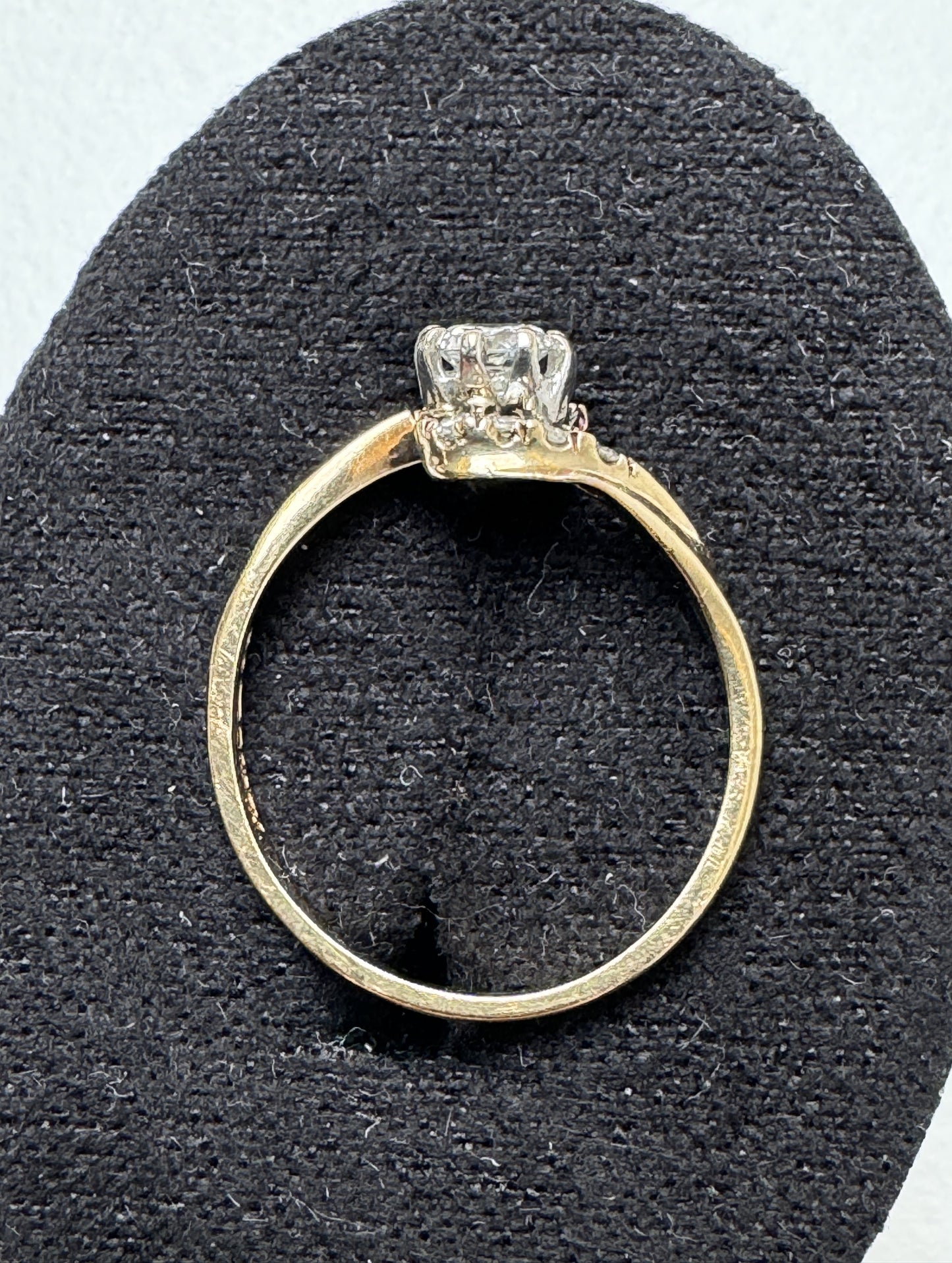 Vintage 0.20 Carat Diamond & 9 Karat Gold Ring Size K 1/2