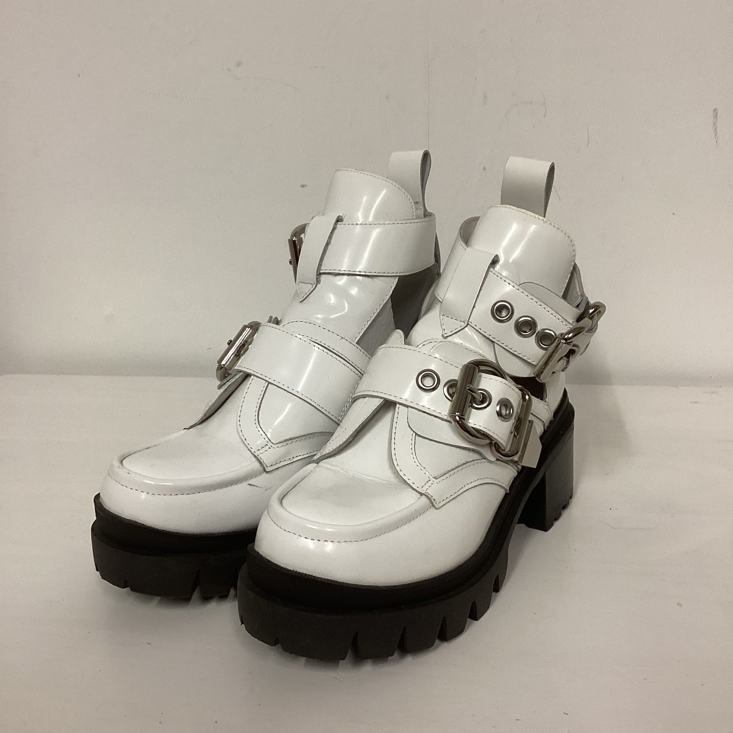 Jeffrey Campbell（ジェフリーキャンベル）の「Jeffrey Campbell
