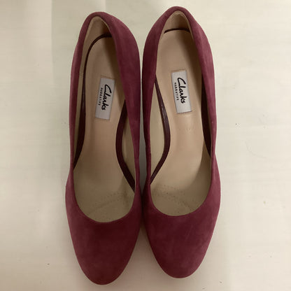 Clarks Burgundy Court Heel Shoes Size 7