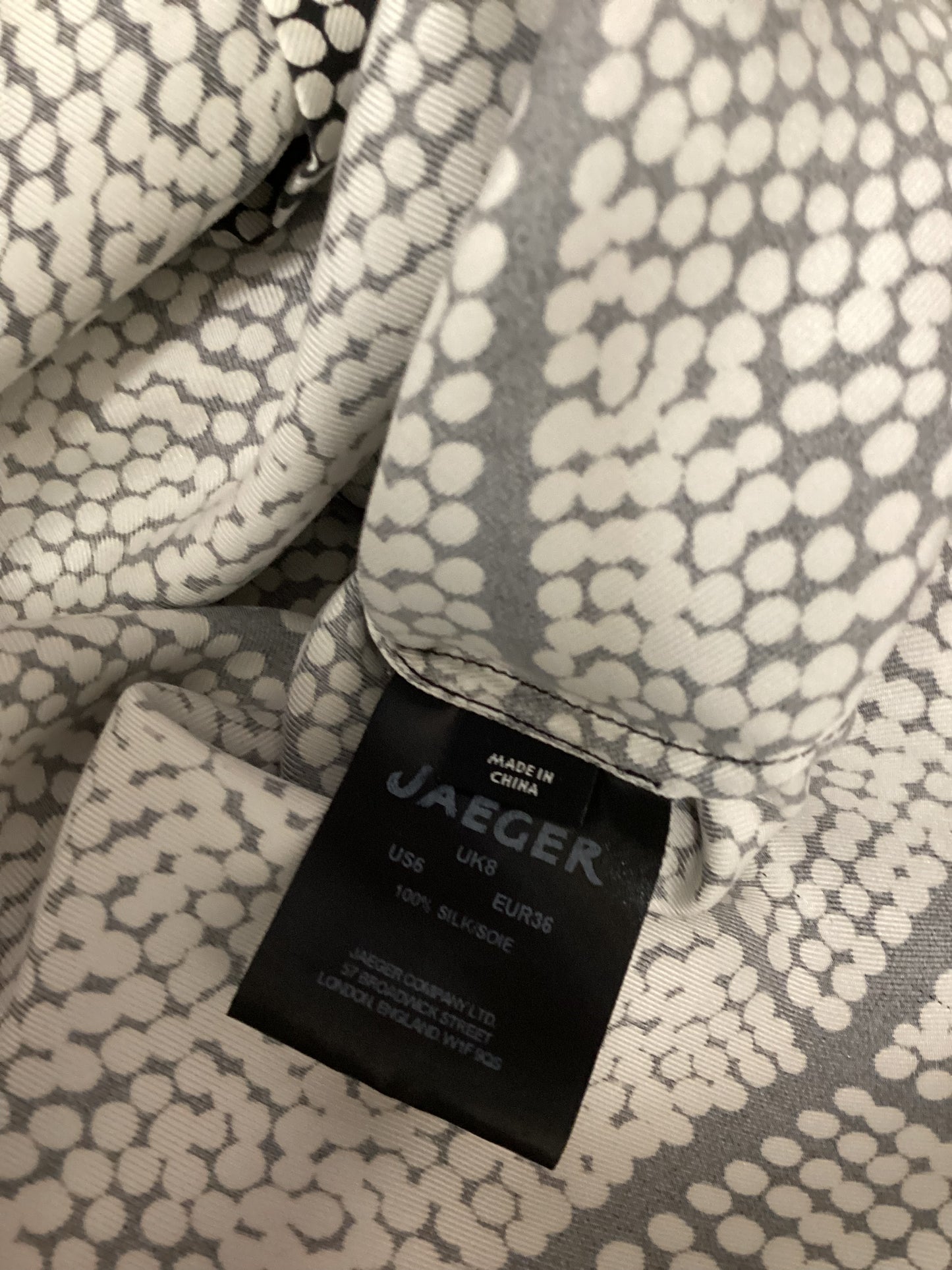 Jaeger 100% Silk Black and White Shirt Size 8