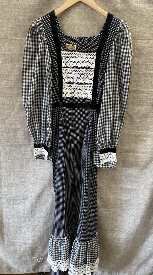 Marion Donaldson Vintage 1970s Black & White Maxi Dress 14 Looks Unworn